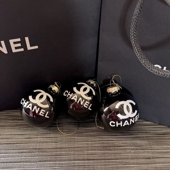 Black Holiday Christmas Ornaments - Picture 5 of 7